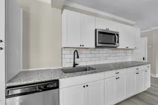 317 Brentwood Avenue, Jacksonville, NC 28540 — 4-bedroom home in Chaney Heights, Jacksonville, NC, photo 11 of 31