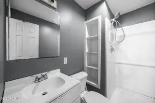 506 Wooster Street, Wilmington, NC 28401 – photo 13: 17-web-or-mls-IMG_9067