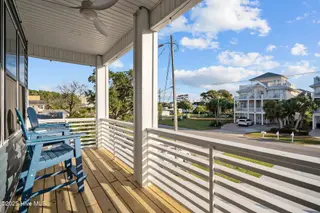 504 Ocean Boulevard Unit B, Carolina Beach, NC 28428 – photo 5: 48-web-or-mls-DSC07971