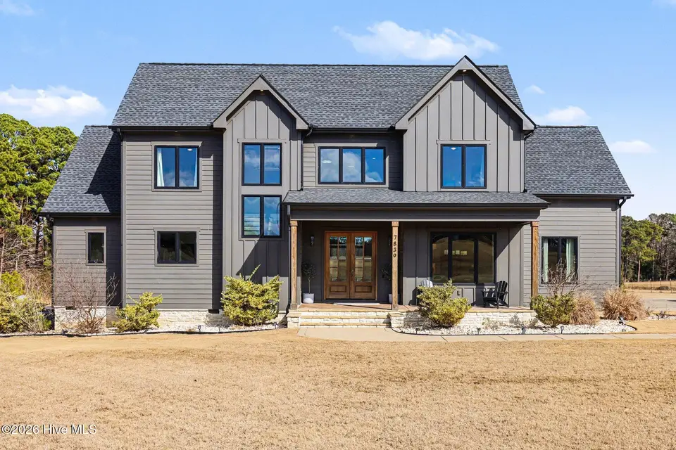 7839 Raleigh Road, Benson, NC 27504 – photo 1 of 46: 002_file_6321
