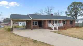 450 Camellia Street, Kinston, NC 28504 – photo 3: 3-web-or-mls-DJI_20260303093910_0692_D