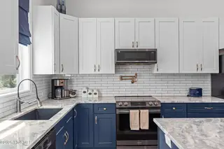 214 Mcglamery Street, Oak Island, NC 28465 — 3-bedroom home in Yaupon Beach, Oak Island, NC, photo 5 of 56: 38-web-or-mls-BTS01653