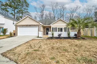 1020 Lake Norman Lane, Leland, NC 28451 — 3-bedroom home in Lake Forest Village, Leland, NC, photo 3 of 26: IMG_0437_8_9