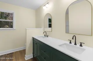931 W Connecticut Avenue, Southern Pines, NC 28387 – photo 16: 19-web-or-mls-IMG_8520