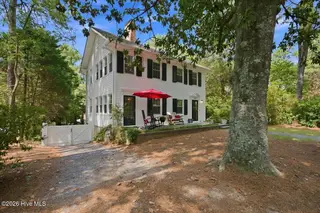160 N Ridge Street, Southern Pines, NC 28387 – photo 3: Front of House