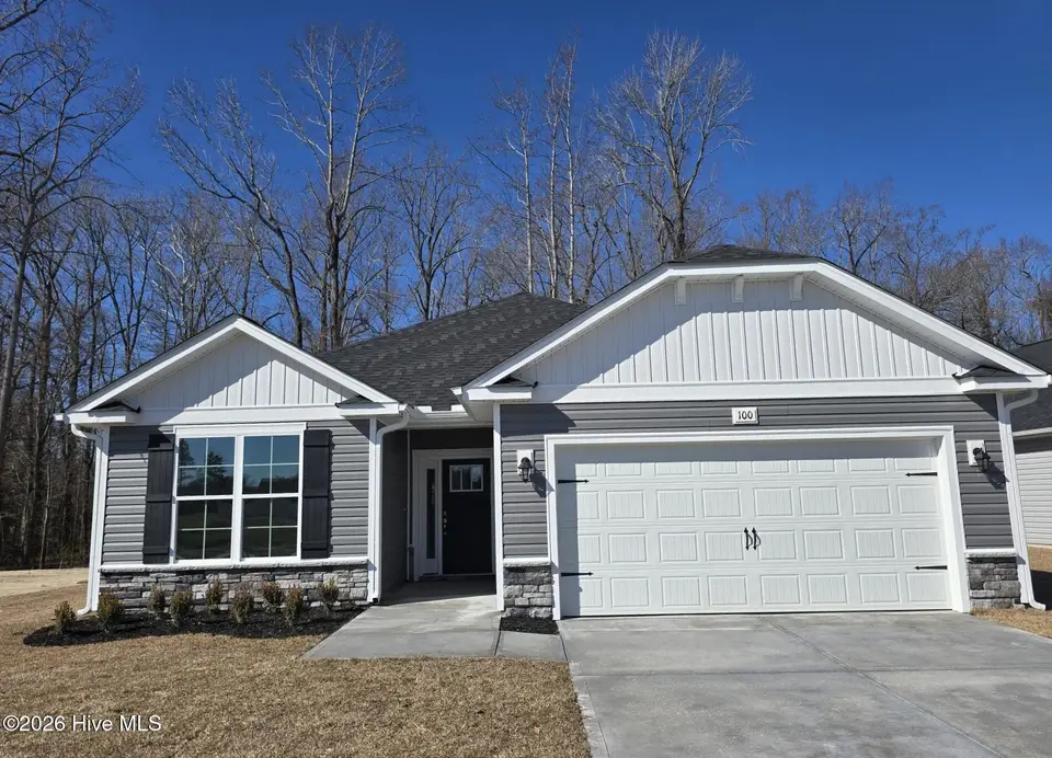 100 Fishing Creek Drive, New Bern, NC 28562 – photo 1 of 17: 1000007925