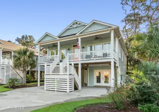 148 NW 4th Street, Oak Island, NC 28465 – photo 5: 148 NW 4th St