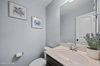 214 Breakwater Drive, Sneads Ferry, NC 28460 – photo 13: 13_bathroom