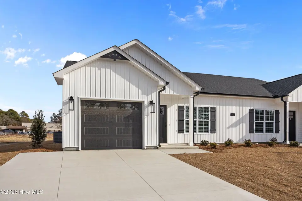 117 Lady O Drive A, Greenville, NC 27834 – photo 1 of 37: 2-web-or-mls-BLS_0011