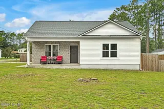 1805 Salisbury Road, Southport, NC 28461 — 3-bedroom home in Boiling Spring Lakes, Southport, NC, photo 1 of 38: 1805SalisburyRoad-1