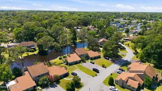 165 Quarterdeck, New Bern, NC 28562 – photo 4: 9-web-or-mls-DJI_20260515145756_0803_D