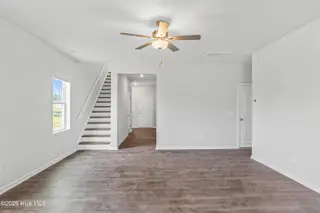 622 S Squires Run Lane, Richlands, NC 28574 – photo 7: Living Area 3