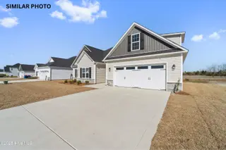 219 Windsor Run Boulevard, Jacksonville, NC 28546 – photo 4: 2