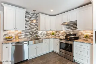 24 Village Green Circle, Southern Pines, NC 28387 – photo 10: 24 Village Green Dr-LR-JFP-11
