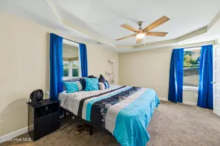 122 Wilderness Trail, Smithfield, NC 27577 – photo 16: 15 -122 wilderness trl, interior, primar