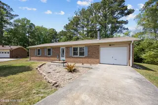 100 Leslie Lane, Havelock, NC 28532 — 3-bedroom home in Jerrett Estates, Havelock, NC, photo 13 of 43: 100 Leslie Ln., Havelock, NC