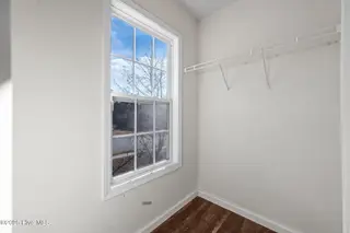 122 Tanbark Drive, Jacksonville, NC 28546 — 3-bedroom home in Aragona Village, Jacksonville, NC, photo 24 of 53: Closet