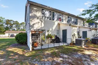 41 Pirates Cove Drive, Swansboro, NC 28584 – photo 5: 41 PIrate- back