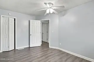 114 NW 23rd Street, Oak Island, NC 28465 — 2-bedroom home in Pinners Point, Oak Island, NC, photo 10 of 32: 9-web-or-mls-DSC09330