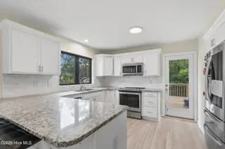 2321 Caracara Drive, New Bern, NC 28560 – photo 7: 2321 Caracara (18 of 27)