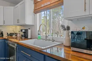 1827 Caracara Drive, New Bern, NC 28560 – photo 11: 11-web-or-mls-DSC_0783