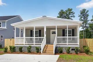 1025 Pine Ridge Court, Castle Hayne, NC 28429 – photo 2: 1025PineRidgeCourt-3