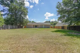 102 Ashbury Park Lane, Richlands, NC 28574 – photo 20: 102 Ashbur_ Exterior (10 of 16)