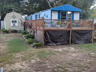 2882 Six Pence Drive SW, Supply, NC 28462 — 2-bedroom manufactured home in Buccaneer Hills, Supply, NC, photo 4 of 33