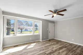317-319 Starling Street, Jacksonville, NC 28540 — 4-bedroom home, Jacksonville, NC, photo 6 of 57: IMG_1289