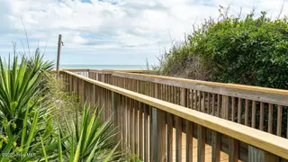9201 Coast Guard Road E-101, Emerald Isle, NC 28594 – photo 7: walkway