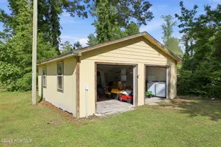 612 Lee Drive, Havelock, NC 28532 – photo 21: 31-web-or-mls-0C0A6157