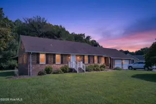 1600 Darian Drive, Elizabeth City, NC 27909 – photo 2: 42-web-or-mls-1600-darian-dr