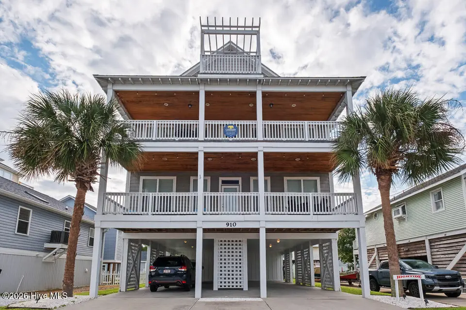 910 Canal Drive Unit B, Carolina Beach, NC 28428 — 4-bedroom condo, Carolina Beach, NC, photo 1 of 55: images-1