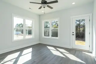 143 Laura Drive, New Bern, NC 28562 – photo 24: Sunroom