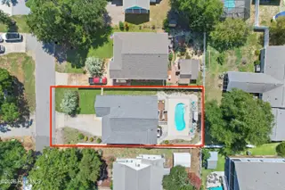 329 NE 59th Street, Oak Island, NC 28465 – photo 5