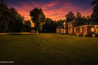4000 Sterling Trace Drive, Winterville, NC 28590 – photo 2: twilight_yard_sterling