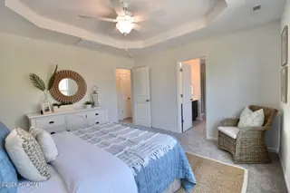 109 Bristol Bay Drive, Lake Waccamaw, NC 28450 – photo 11: PRIMARY SUITE