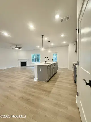 109 Oxford Court, La Grange, NC 28551 – photo 13: IMG_7764