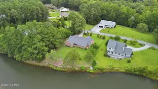 107 Silver Lake Court, Swansboro, NC 28584 – photo 11: 51-web-or-mls-DJI_20260824141815_0555_D