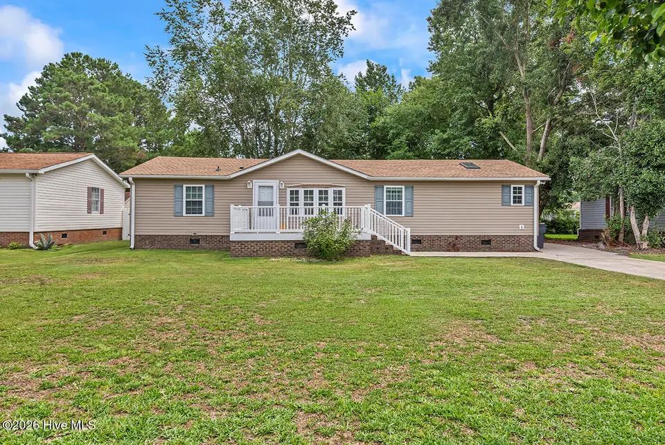 1075 Clubview Lane SW, Calabash, NC 28467 — 3-bedroom home in Village At Calabash, Calabash, NC, photo 1 of 44