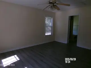 624 Walnut Drive, Jacksonville, NC 28540 – photo 7: Master Bedroom