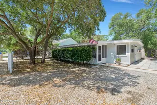 147 NW 10th Street, Oak Island, NC 28465 – photo 3