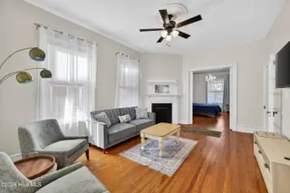 419 S Front Street, Wilmington, NC 28401 — 4-bedroom home in Historic District, Wilmington, NC, photo 11 of 67: 419SFrontStreet-19
