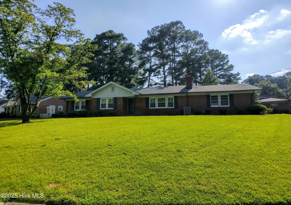 1109 Treemont Road NW, Wilson, NC 27896 – photo 1 of 20: 1109 Treemont rd NW Front