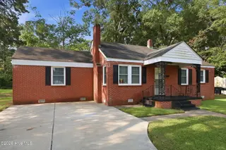 937 Redgate Avenue, Rocky Mount, NC 27801 – photo 2: 2-web-or-mls-IMG_0012 (1)
