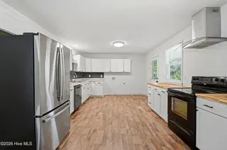 721 Vernon Drive, Jacksonville, NC 28540 – photo 15: 14_721_vernon_dr_014