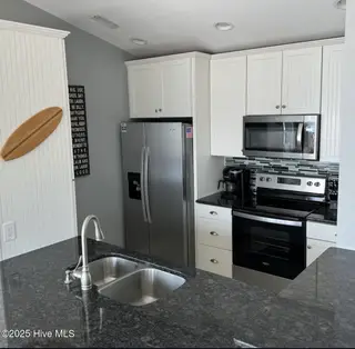 618 N Shore Drive, Surf City, NC 28445 – photo 6: IMG_2557