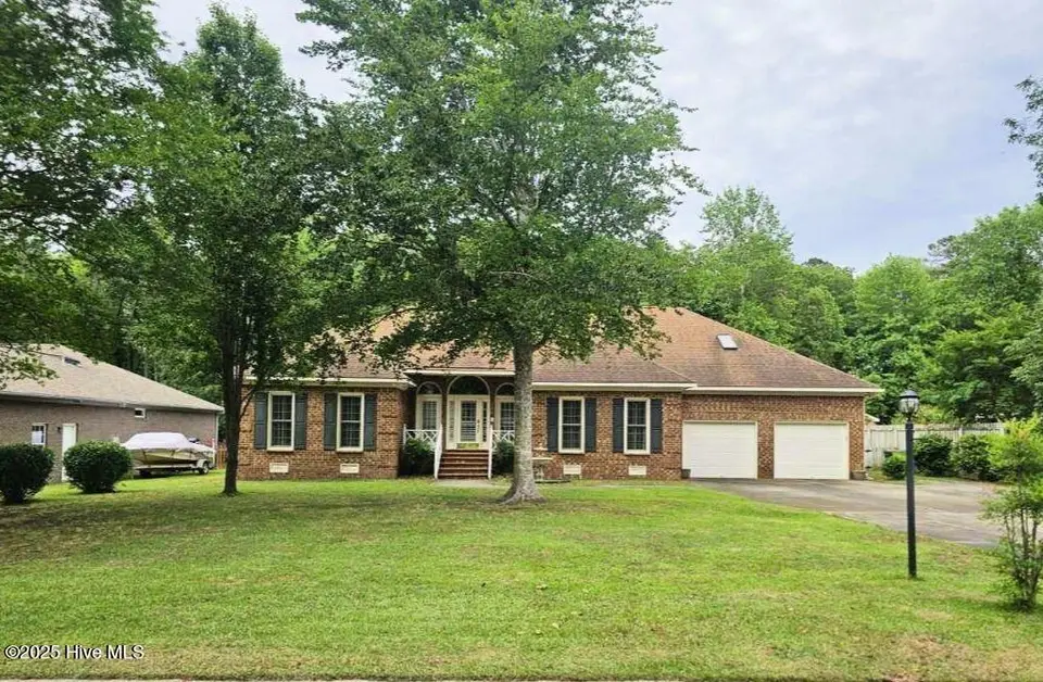 117 Creekview Road, New Bern, NC 28562 – photo 1 of 1: May_7_Front