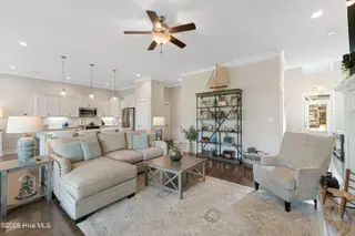 428 Lanyard Drive, Newport, NC 28570 – photo 7: Living room