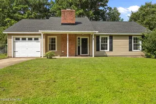 2066 Hunters Ridge Drive, Midway Park, NC 28544 – photo 3: 3-web-or-mls-2066 Hunters Ridge Dr. 84
